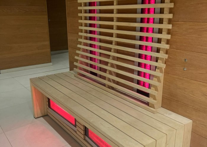 Hotel Bero - Infrared bench